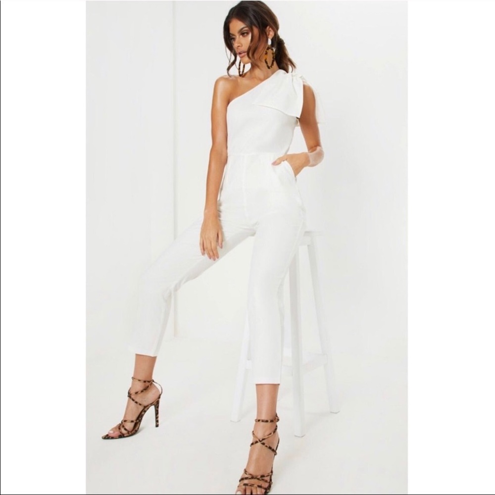 PrettyLittleThing | One Shoulder Jumpsuit - Picture 3 of 6